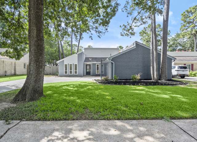 Property at 14902 Forest Lodge Dr, Houston, TX 77070, 3 beds, 2 baths