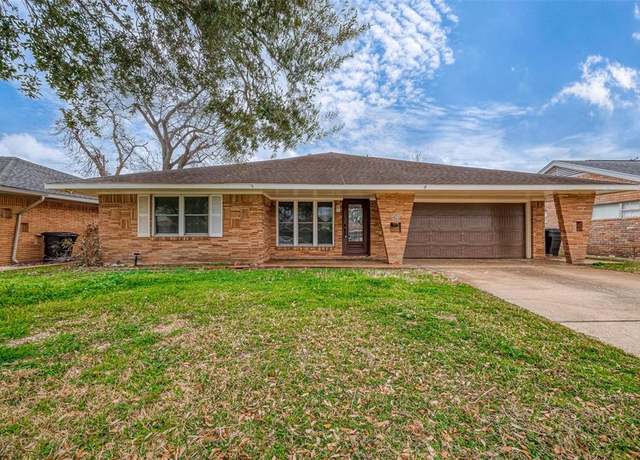 Property at 4025 Silverwood Dr, Houston, TX 77025, 4 beds, 3 baths