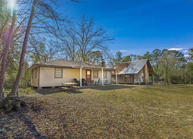 Property at 893 Capps Rd, Huntington, TX 75949, 2 beds, 1 bath