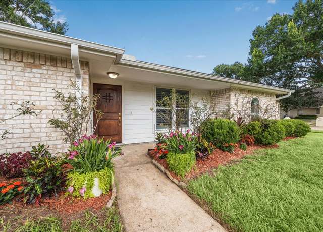 Property at 5402 Alba Rd, Houston, TX 77091, 4 beds, 2.5 baths