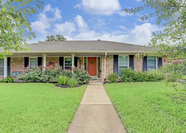 Property at 8019 Colgate St, Houston, TX 77061, 5 beds, 3.5 baths