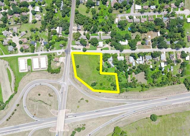 Property at 102 S Dixie St, Brenham, TX 77833