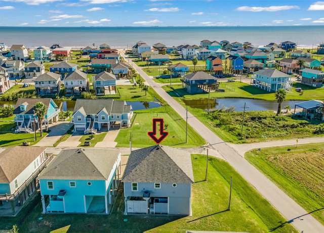 Property at 1979 Matt Dr, Crystal Beach, TX 77650, 3 beds, 2 baths