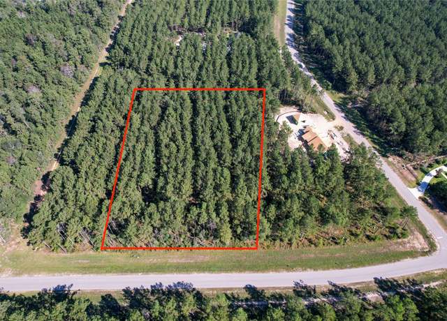 Property at 15336 Red Hawk Rd, Willis, TX 77378