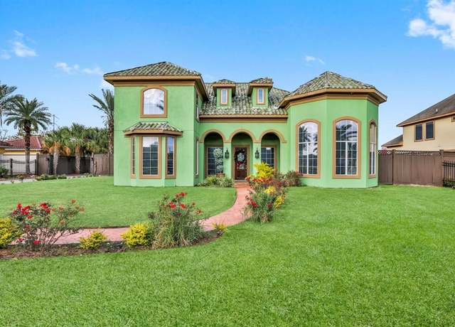 Property at 16127 Rodale Dr, Houston, TX 77049, 4 beds, 3.5 baths