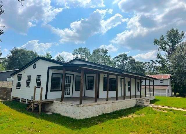 Property at 19101 Oak Canyon Dr, Conroe, TX 77385, 3 beds, 1.5 baths