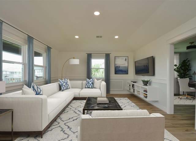 Property at 6 S Curlew St, La Marque, TX 77568, 3 beds, 2 baths