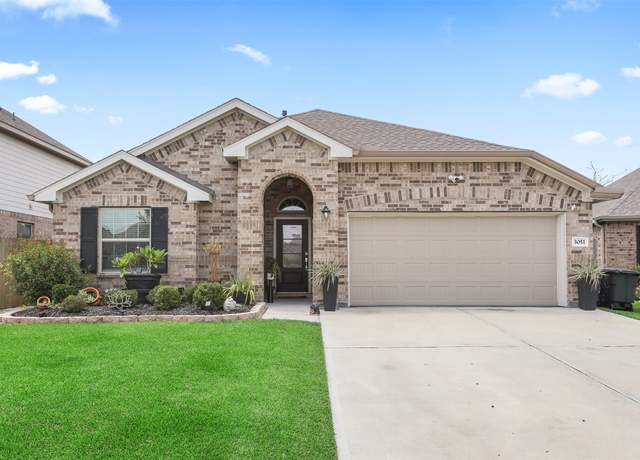 Property at 3051 Newcastle Crest Ln, Dickinson, TX 77539, 4 beds, 2 baths