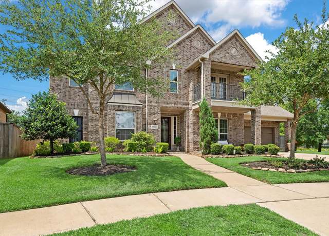 Property at 19023 Wild Thornberry Dr, Tomball, TX 77377, 4 beds, 3.5 baths