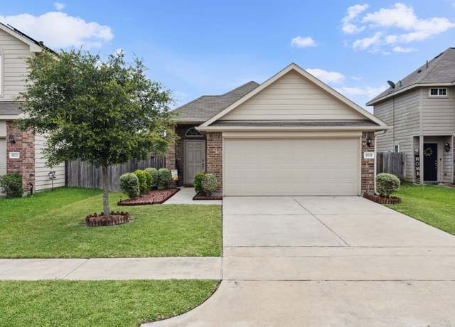 Property at 16718 Highland Villa Ln, Humble, TX 77396, 3 beds, 2 baths