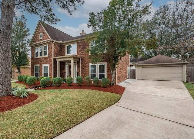 Property at 2112 Augusta Dr, League City, TX 77573, 4 beds, 2.5 baths