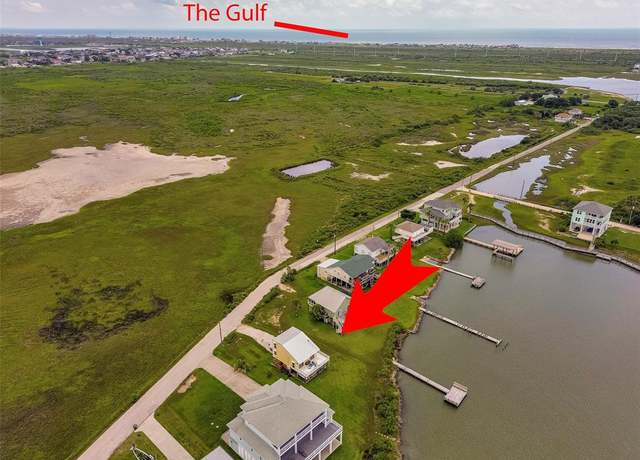 Property at 2914 11 Mile Rd, Galveston, TX 77554, 2 beds, 1 bath