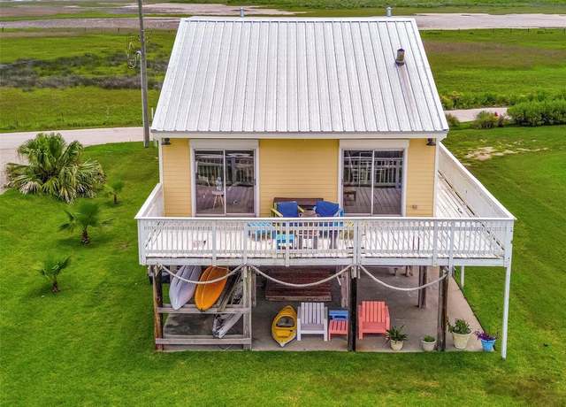 Property at 2914 11 Mile Rd, Galveston, TX 77554, 2 beds, 1 bath
