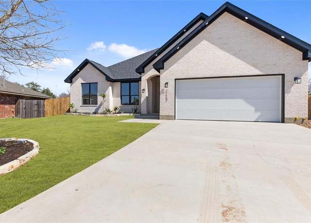 Property at 1112 Mallory Ct, College Station, TX 77845, 4 beds, 2.5 baths