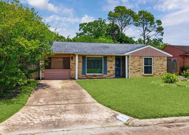Property at 11011 Carlton Dr, Houston, TX 77047, 2 beds, 2 baths