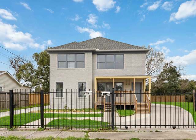 Property at 102 Glendale St, Houston, TX 77012, 2 beds, 2 baths