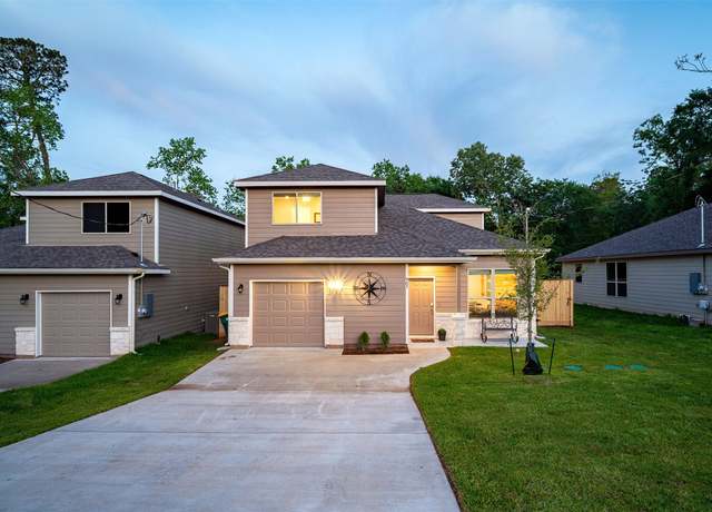 Property at 907 Crystal River Rd, Conroe, TX 77316, 4 beds, 2.5 baths