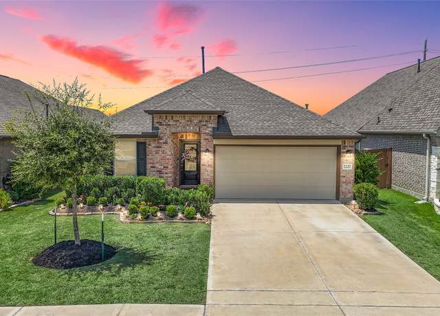 Property at 7227 Mayapple Grove Ln, Katy, TX 77493, 4 beds, 2 baths