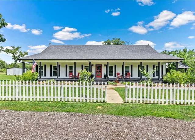 Property at 11433 Grassbur Rd, Bryan, TX 77808, 4 beds, 3 baths