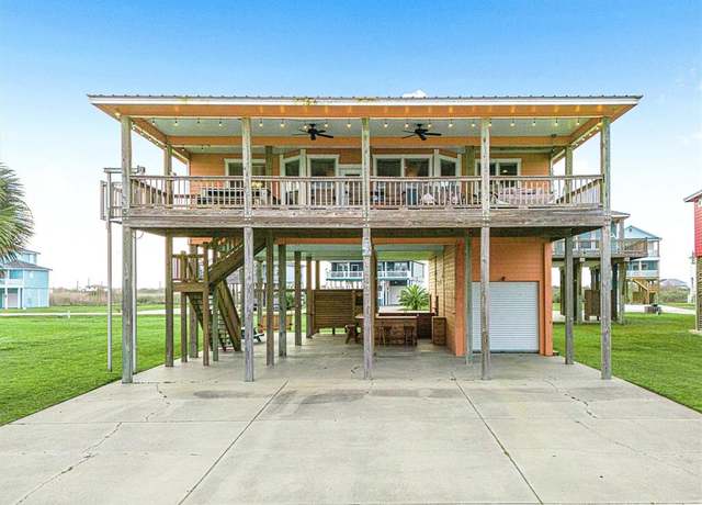 Property at 4409 Whaler Ln, Port Bolivar, TX 77650, 4 beds, 3 baths