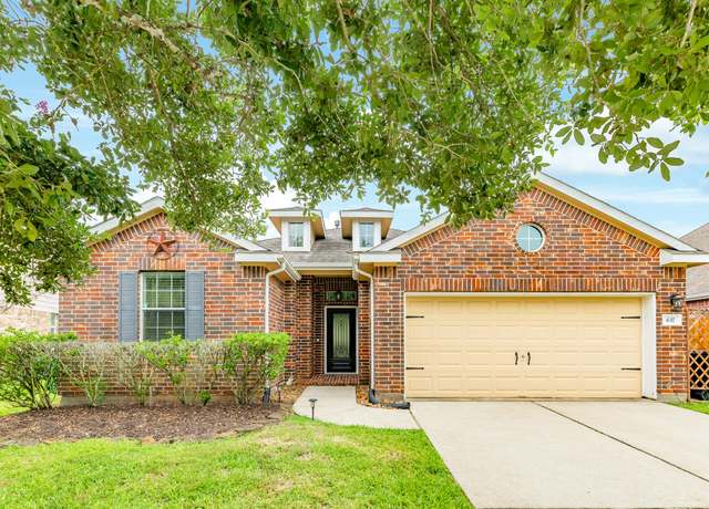 Property at 637 Rocky Hollow Ln, League City, TX 77573, 3 beds, 2 baths