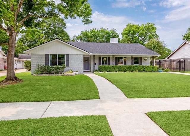 Property at 5211 Briarbend Dr, Houston, TX 77035, 4 beds, 2 baths