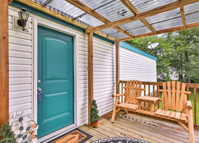 Property at 42 County Road 4291, Dayton, TX 77535, 3 beds, 2 baths