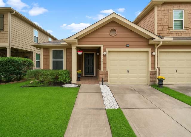 Property at 14922 Trinity Meadow Dr, Houston, TX 77489, 2 beds, 2 baths