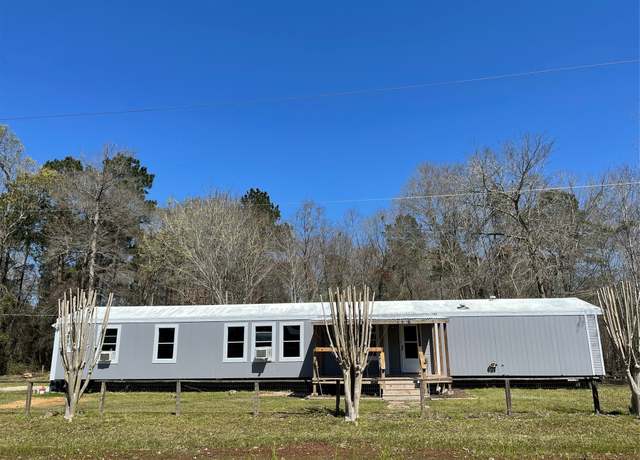 Property at 27951 Hickory Dr, Splendora, TX 77372, 3 beds, 2 baths