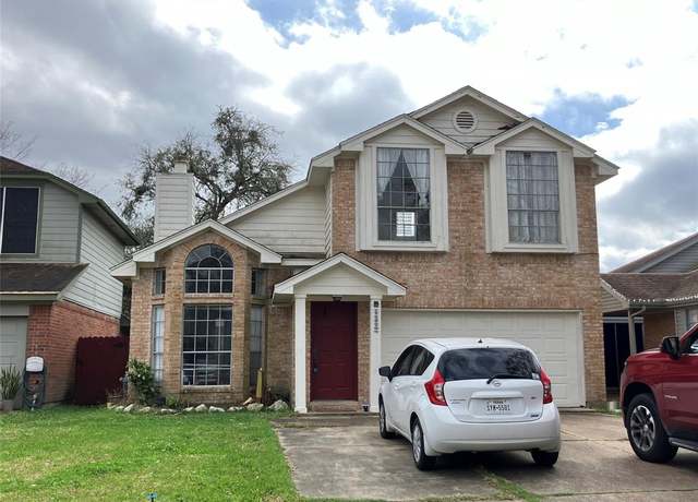 Property at 123 Cacao St, Lake Jackson, TX 77566, 3 beds, 2.5 baths