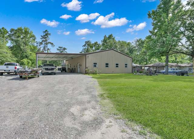Property at 9145 Oak Arbor Dr, Conroe, TX 77384, 3 beds, 2 baths