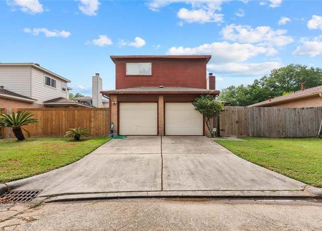 Property at 7819 Mauvewood Dr, Houston, TX 77040, 3 beds, 2.5 baths