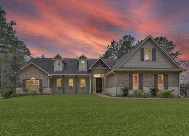 Property at 12322 High Fire Rd, Montgomery, TX 77356, 4 beds, 3.5 baths