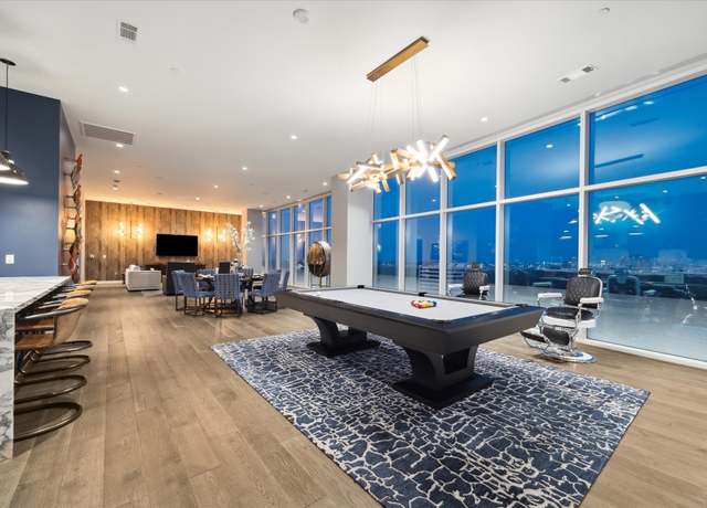 Property at 4521 San Felipe St #3202, Houston, TX 77027, 4 beds, 5.5 baths