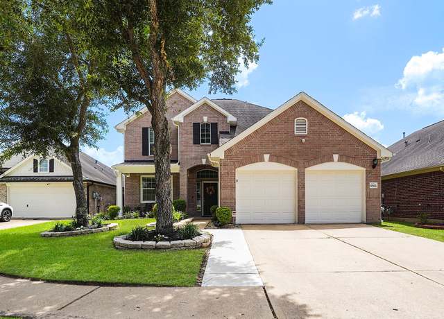 Property at 10506 Great River Ct, Houston, TX 77089, 4 beds, 2.5 baths