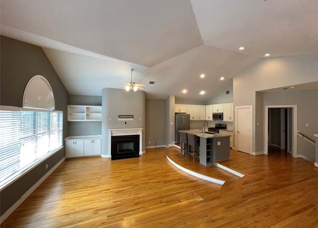 Property at 9822 Samantha Suzanne Ct, Houston, TX 77025, 4 beds, 2.5 baths