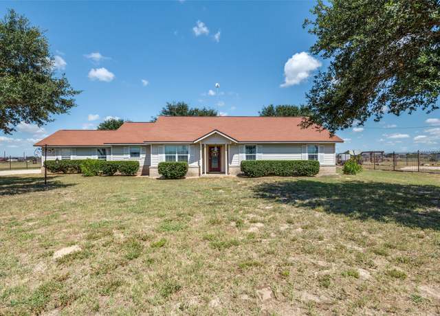 Property at 1411 County Road 320, Floresville, TX 78114, 3 beds, 2 baths