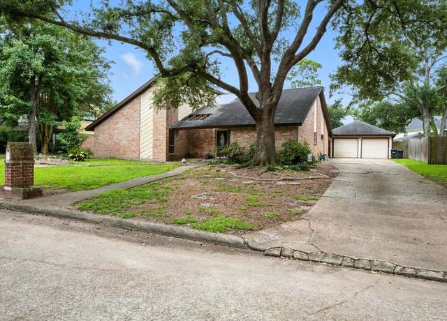 Property at 19715 Sweet Forest Ln, Humble, TX 77346, 4 beds, 2 baths
