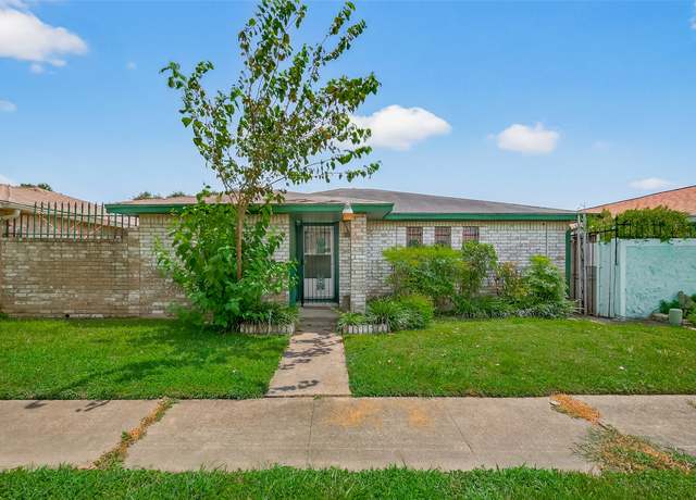 Property at 15396 Chipman Ln #5396, Houston, TX 77060, 3 beds, 2 baths