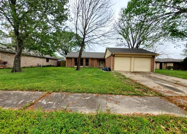 Property at 14139 Magnolia Springs Dr, Houston, TX 77066, 3 beds, 2 baths