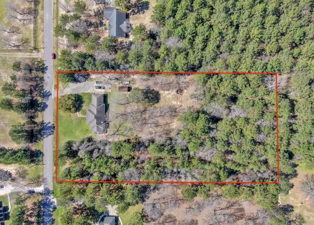 Property at 12638 Maxwell St, Willis, TX 77378, 5 beds, 3 baths