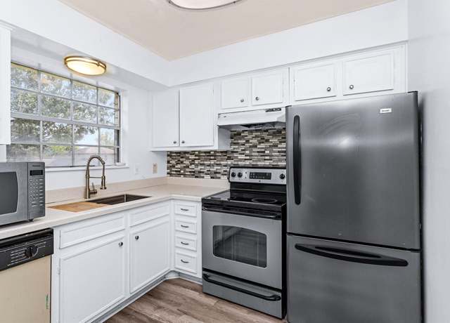 Property at 7900 Westheimer Rd #122, Houston, TX 77063, 2 beds, 1 bath