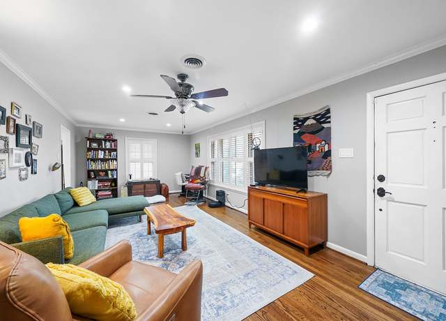Property at 2119 Lamonte Ln, Houston, TX 77018, 2 beds, 2 baths