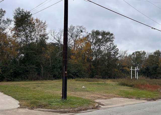 Property at R143633 N Chestnut Dr, Lufkin, TX 75901