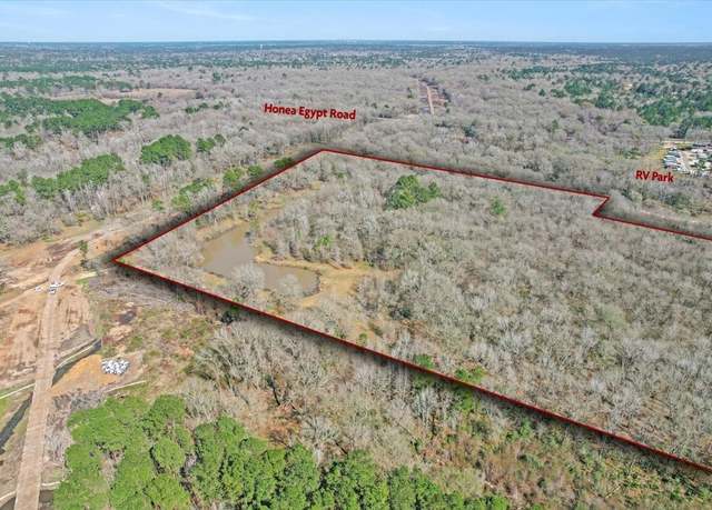 Property at 7601 Boars Head Pl, Montgomery, TX 77316