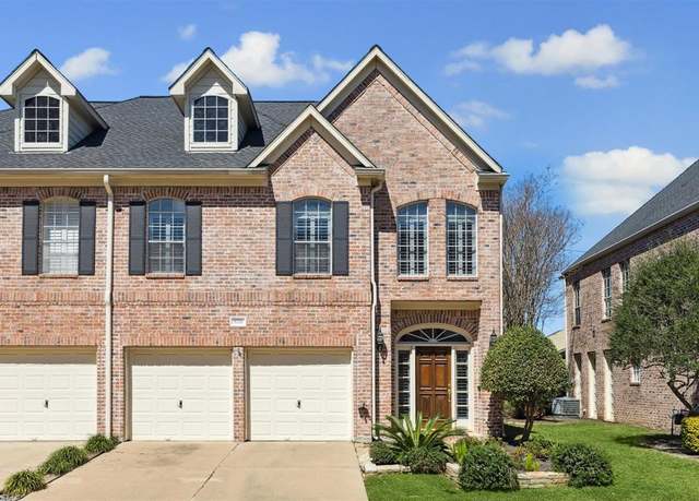 Property at 5770 Doliver Dr, Houston, TX 77057, 3 beds, 2.5 baths