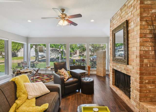 Property at 1006 Glacier Hill Dr, Houston, TX 77077, 4 beds, 2.5 baths