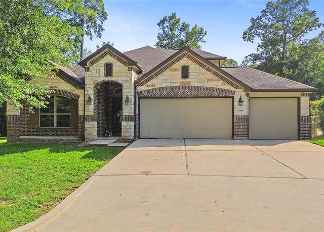 Property at 8992 S Comanche Cir, Willis, TX 77378, 4 beds, 3.5 baths