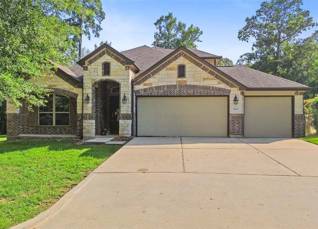 Property at 8992 S Comanche Cir, Willis, TX 77378, 4 beds, 3.5 baths