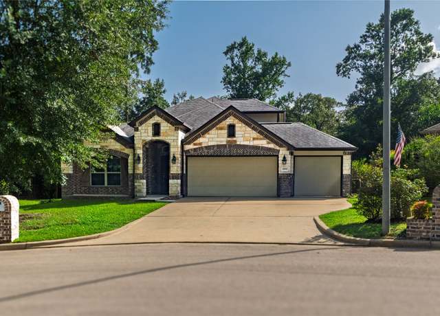 Property at 8992 S Comanche Cir, Willis, TX 77378, 4 beds, 3.5 baths